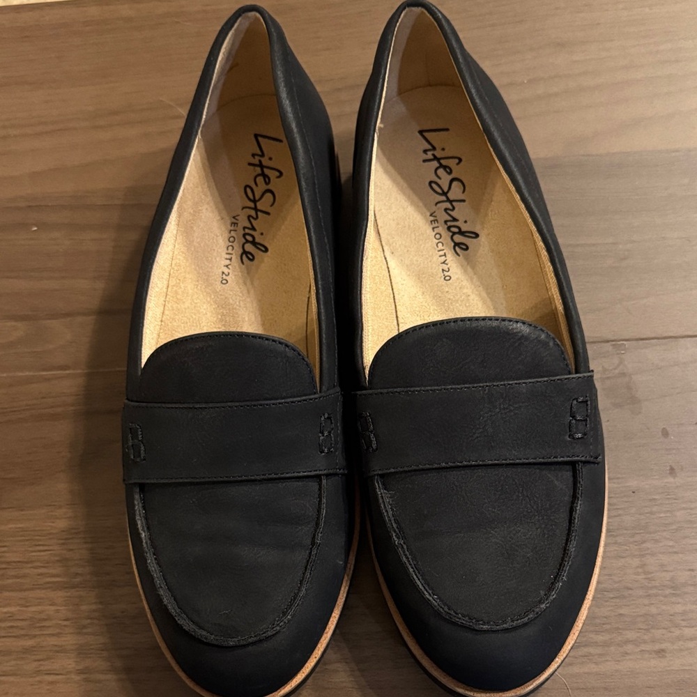 Life Stride Women's Classic Black Loafers Size 8W